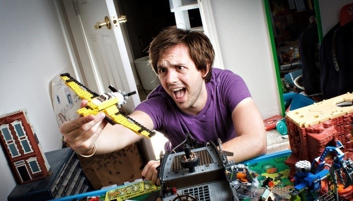 undskylde flyde mesterværk Top Jobs for LEGO Lovers (4 Careers You Can Pursue)