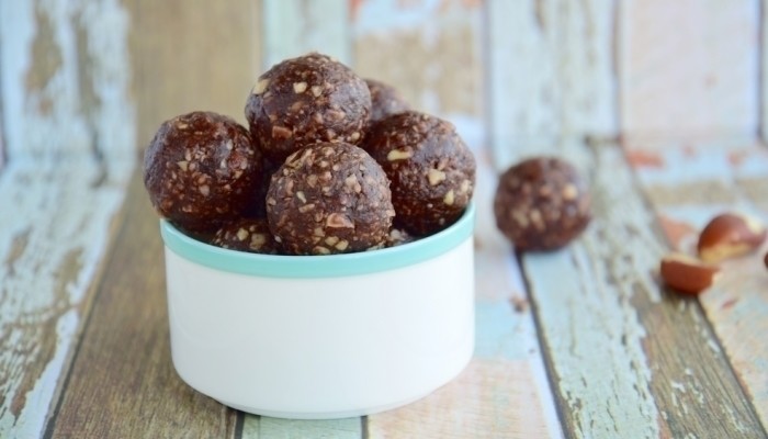 25 Healthy and Tasty Snacks for Work