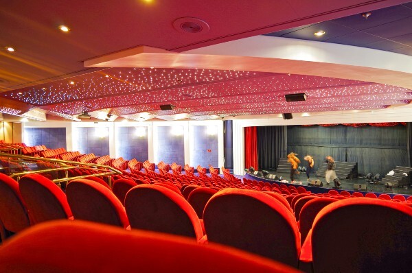 Cruise ship entertainer